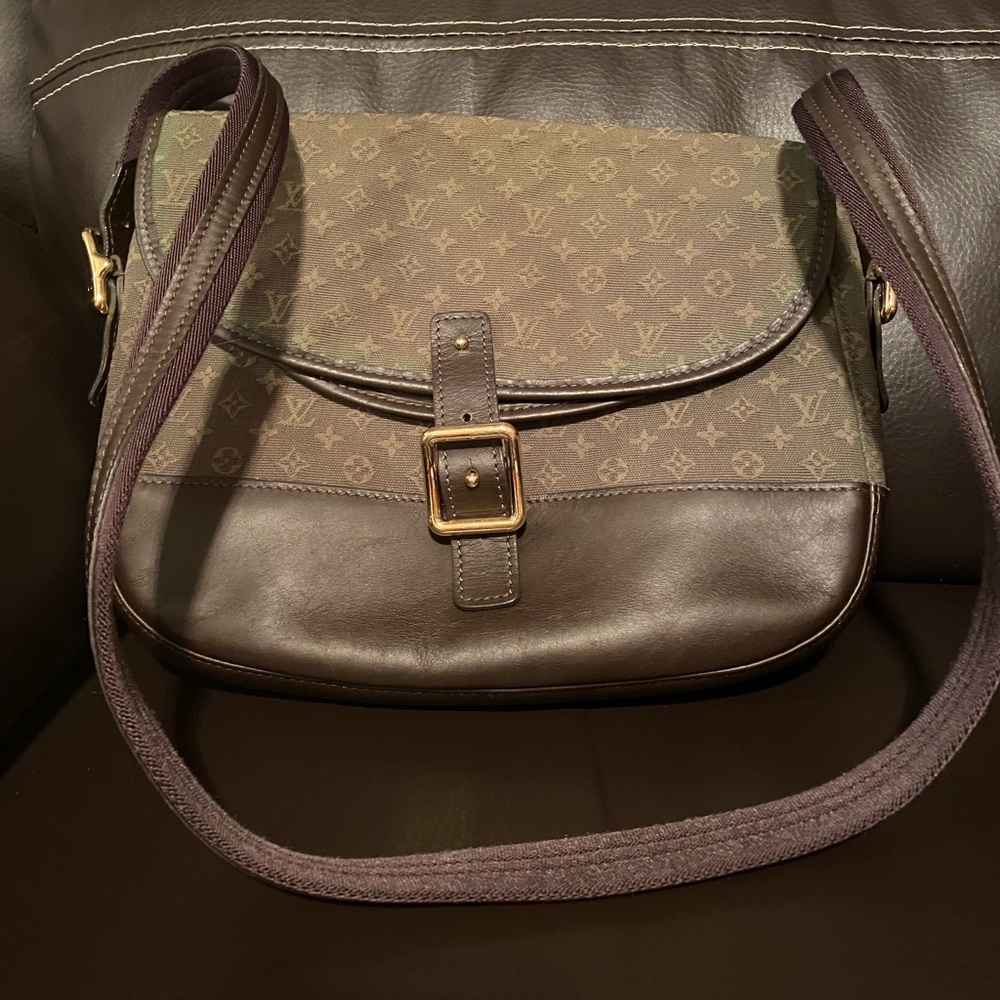 LV Green mini Lin cross body bag 💼